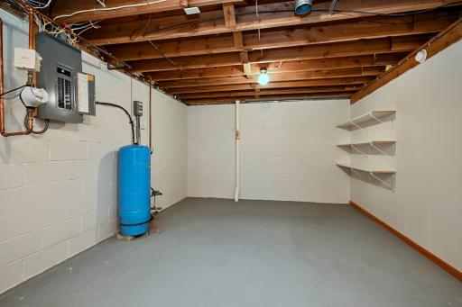LL Storage