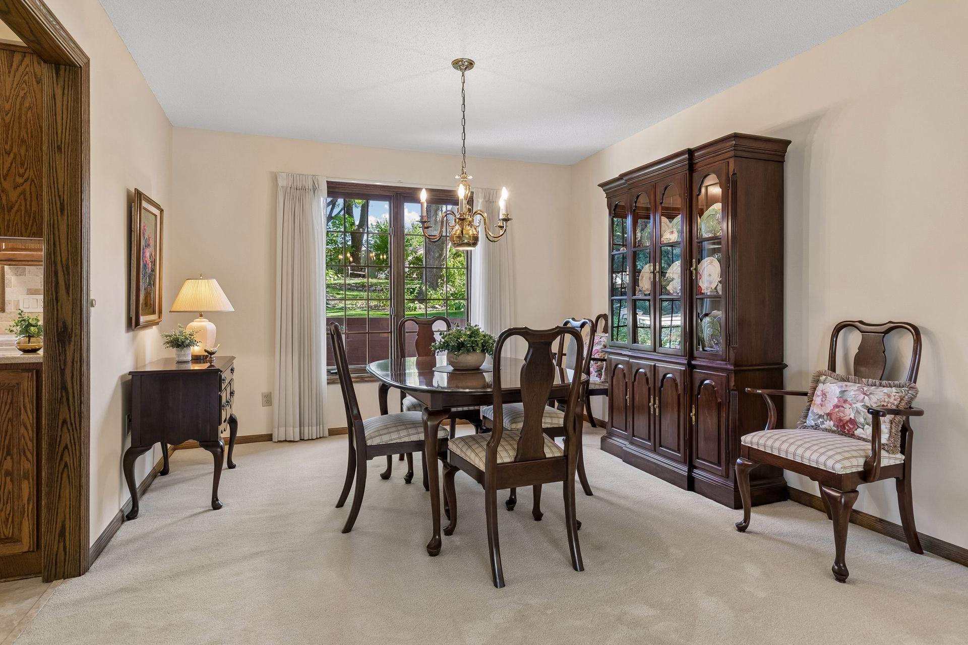 Formal dining space just off of the living room & kitchen