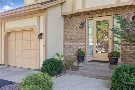 10001 Chowen Avenue S, Bloomington, MN 55431