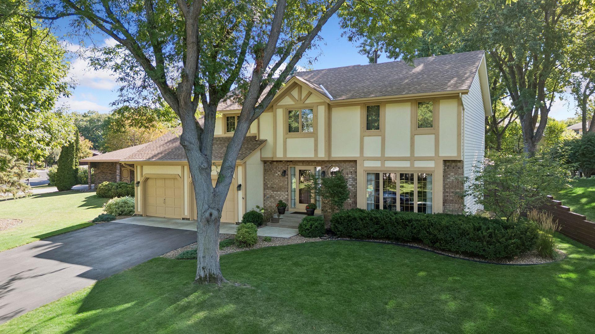 Welcome to this 10001 Chowen Ave S - meticulously maintained both inside & out!