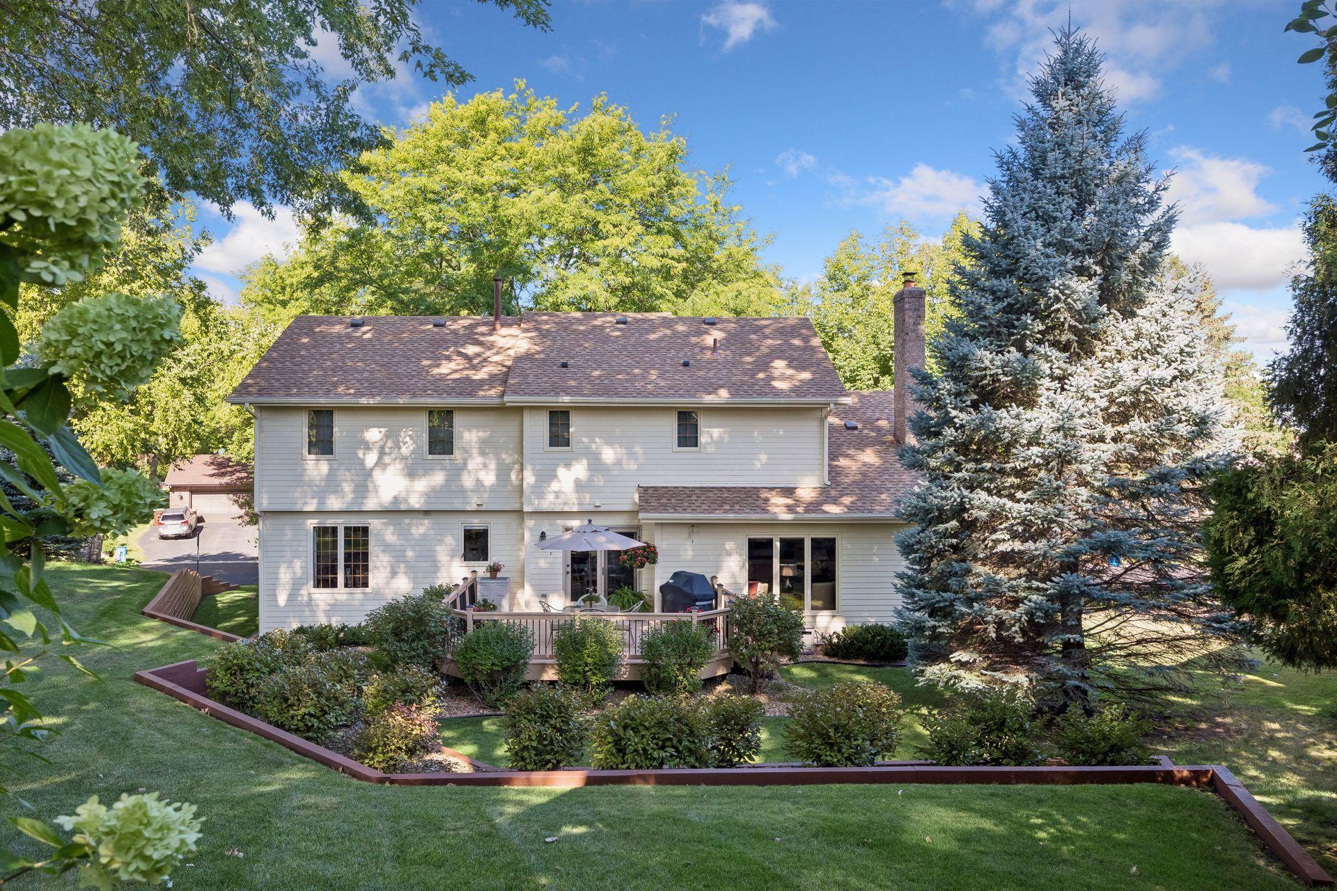 Pristine & private backyard!