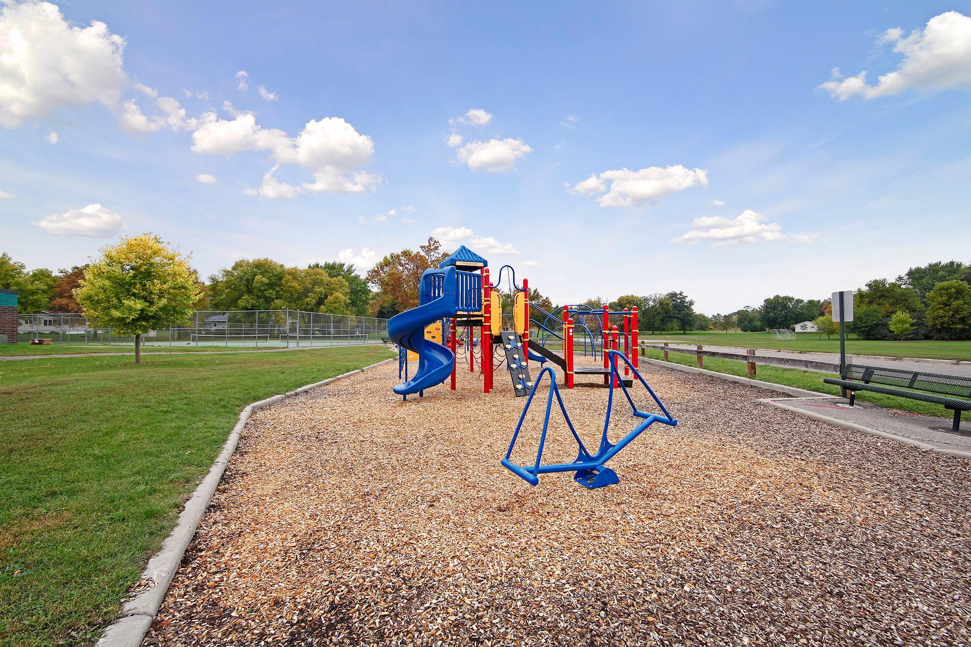 Walking distance to Brookside Park.