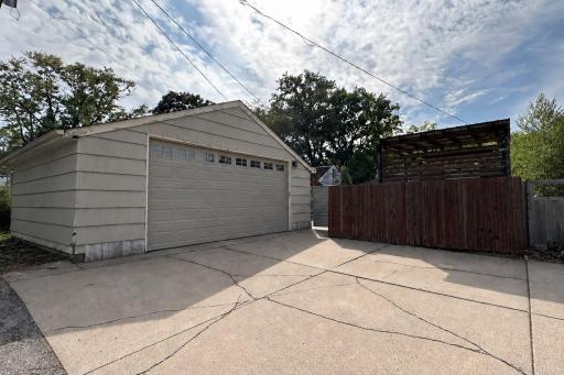 Oversized garage