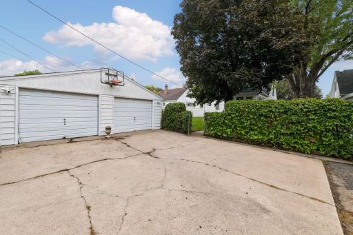 4237 Abbott Avenue N, Robbinsdale, MN 55422