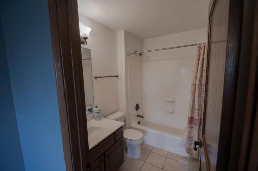 Junior suite private bath.jpg