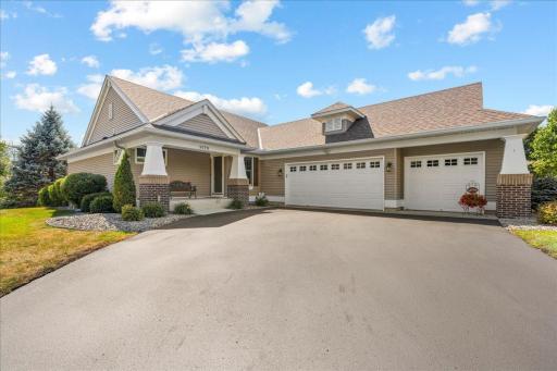 9779 Wedgewood Circle, Woodbury, MN 55125