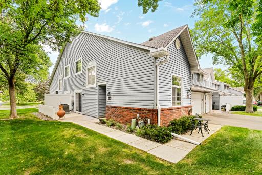 2551 Bedford Court, 45, Mendota Heights, MN 55120