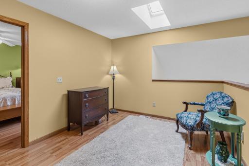 Upper Level Loft - Pic 1 of 2