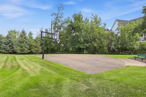 7594 Blackoaks Lane N, Maple Grove, MN 55311