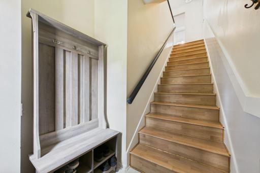 Nice front foyer and new LVP stairs.