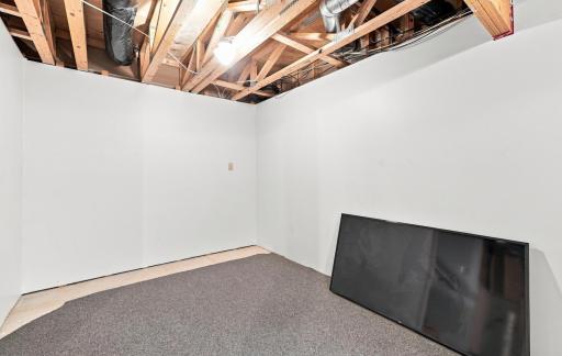this area could be 4th bedroom