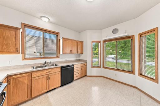 Spacious Kitchen