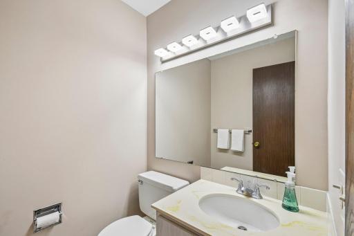 35-web-or-mls-McKnight Rd N-S2508-035.jpg