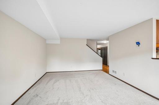 13-web-or-mls-McKnight Rd N-S2508-013.jpg