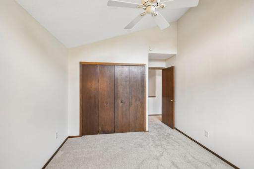 25-web-or-mls-McKnight Rd N-S2508-025.jpg