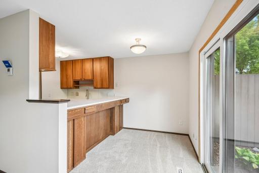 14-web-or-mls-McKnight Rd N-S2508-014.jpg