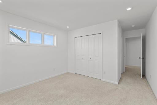 1961 Dahlia Drive, Shakopee, MN 55379