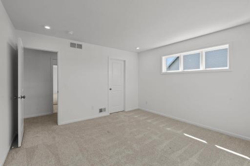 1961 Dahlia Drive, Shakopee, MN 55379