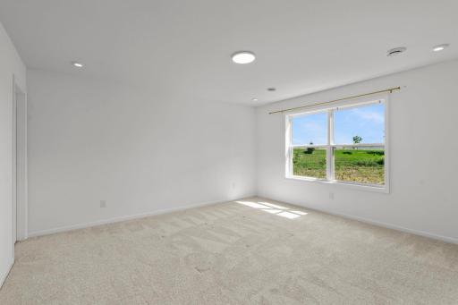 1961 Dahlia Drive, Shakopee, MN 55379