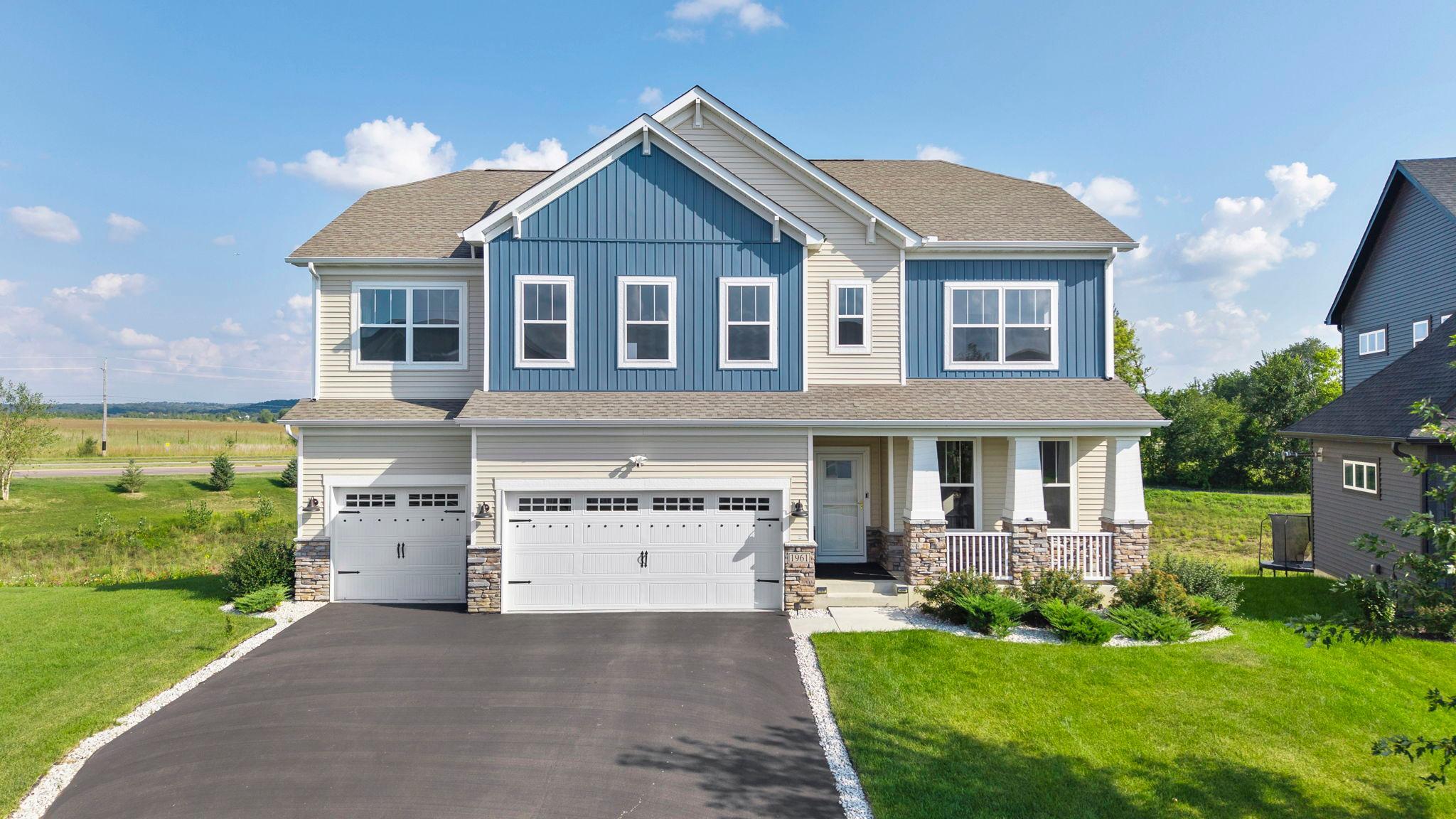 Property photo for 1961 Dahlia Drive, Shakopee, MN 55379