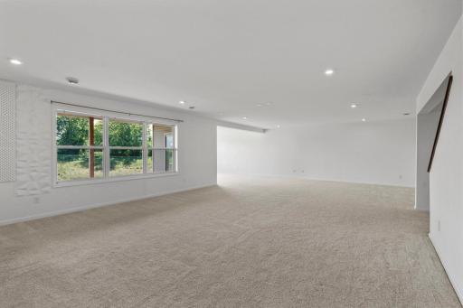 1961 Dahlia Drive, Shakopee, MN 55379