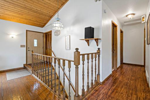 17222 Deerwood Lane, Jordan, MN 55352