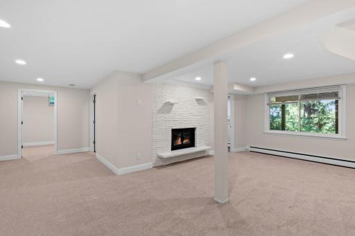 12918 Rutledge Circle, Minnetonka, MN 55305