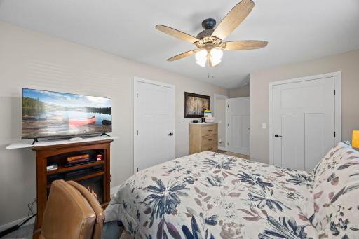 25-web-or-mls-1302 Greentree Dr-36.jpg