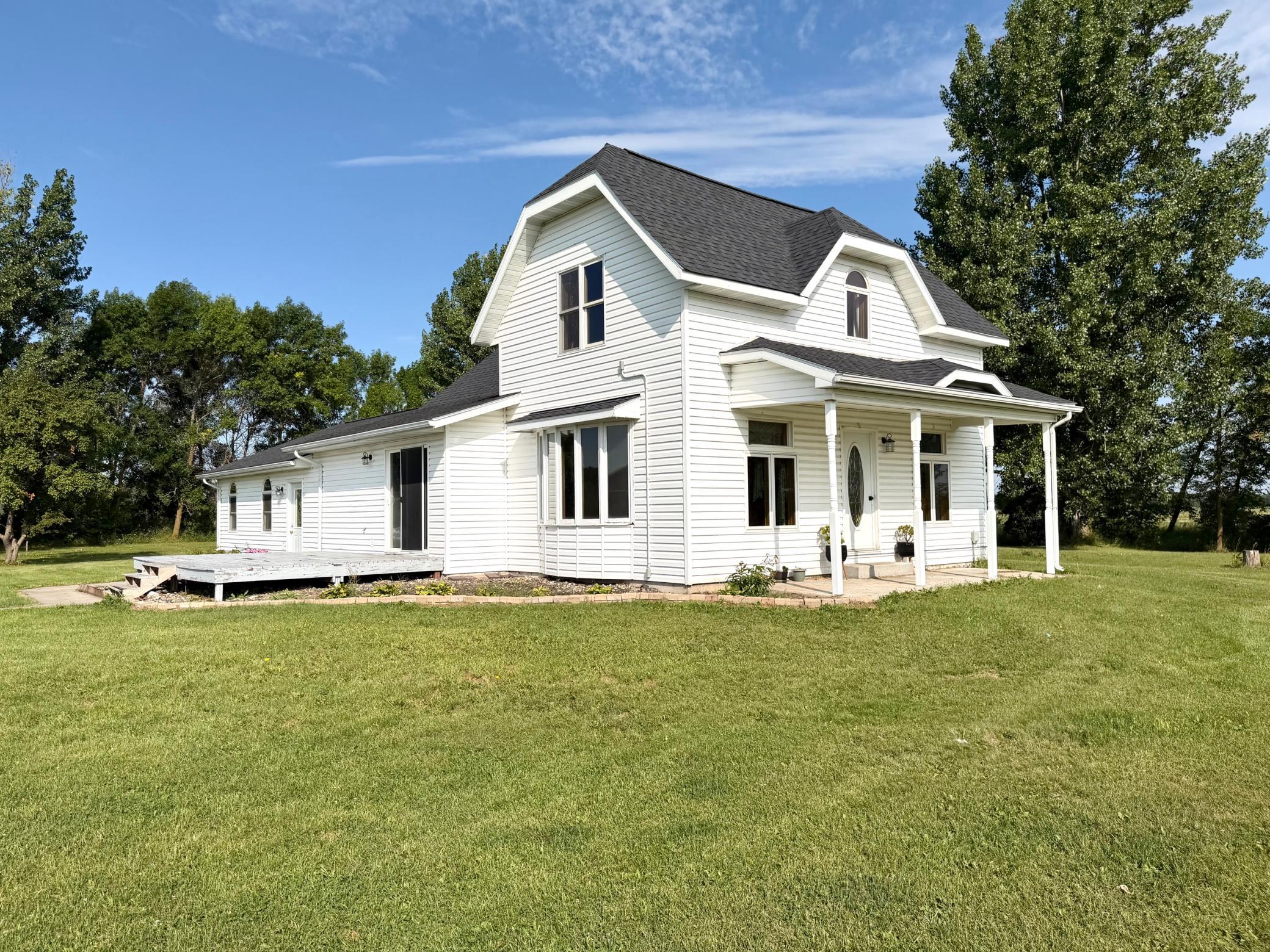 28707 350th Avenue, Roseau, MN 56751