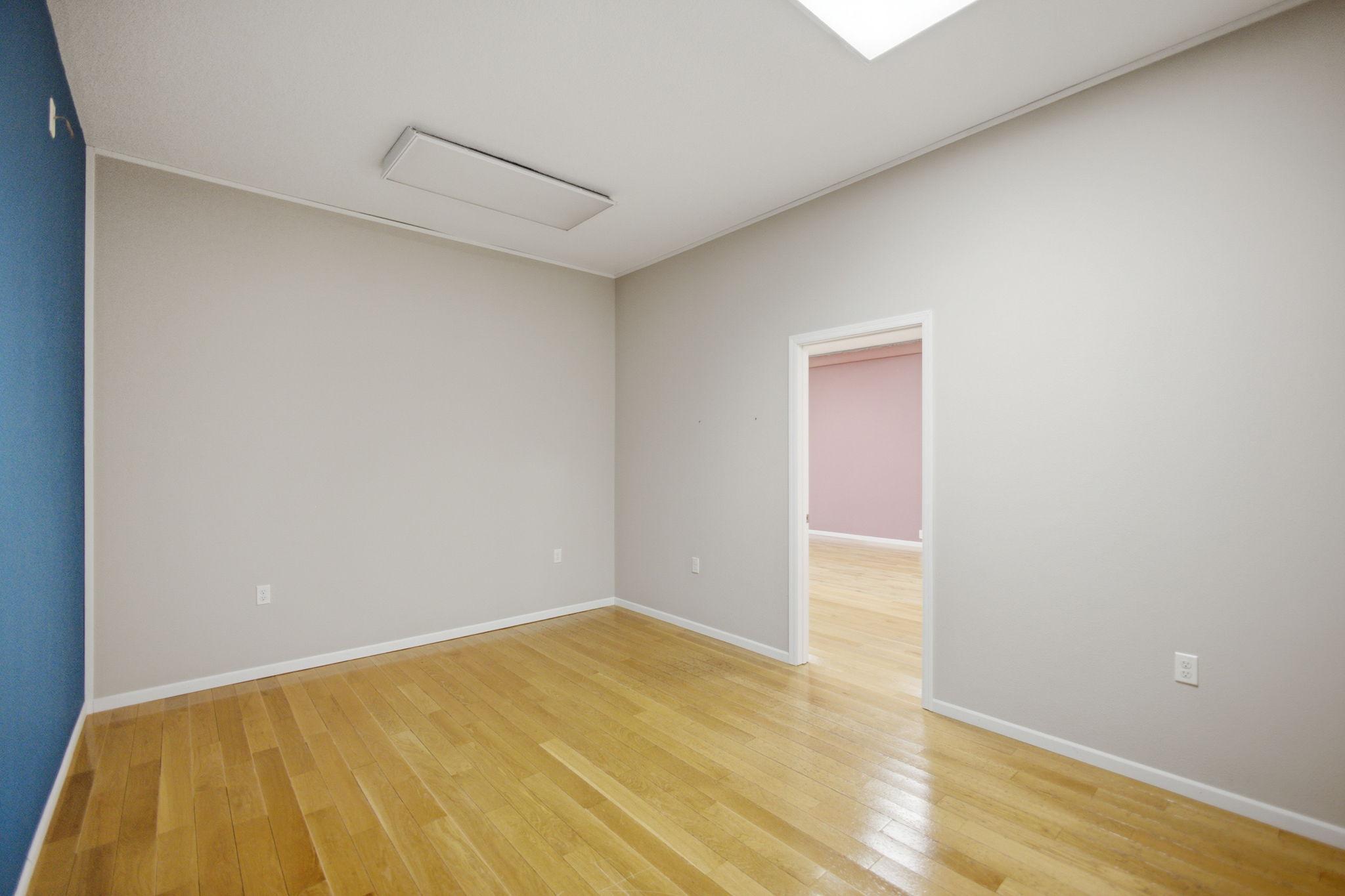 11-web-or-mls-22-2nd-ave-w.jpg