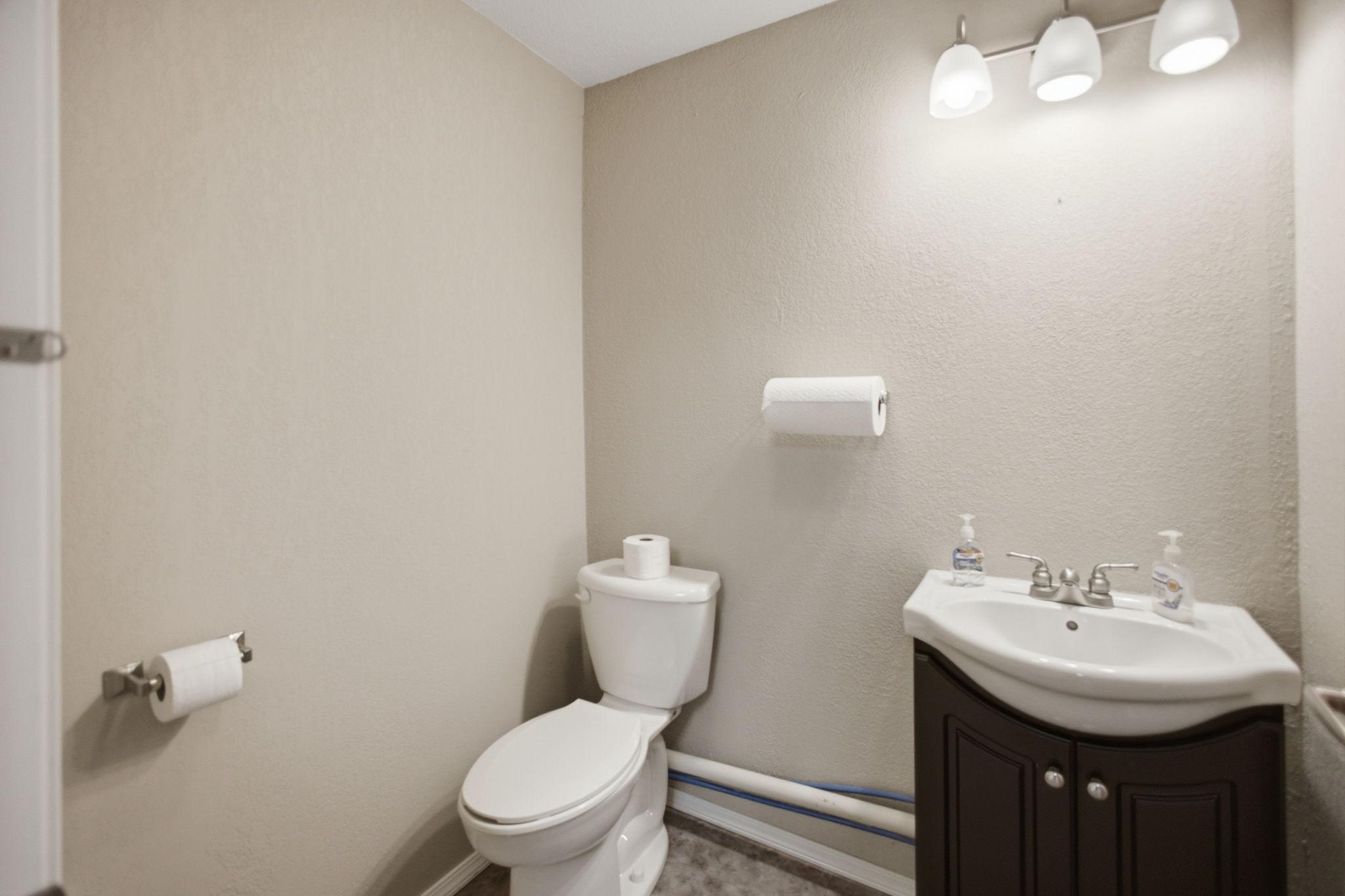 9-web-or-mls-22-2nd-ave-w.jpg