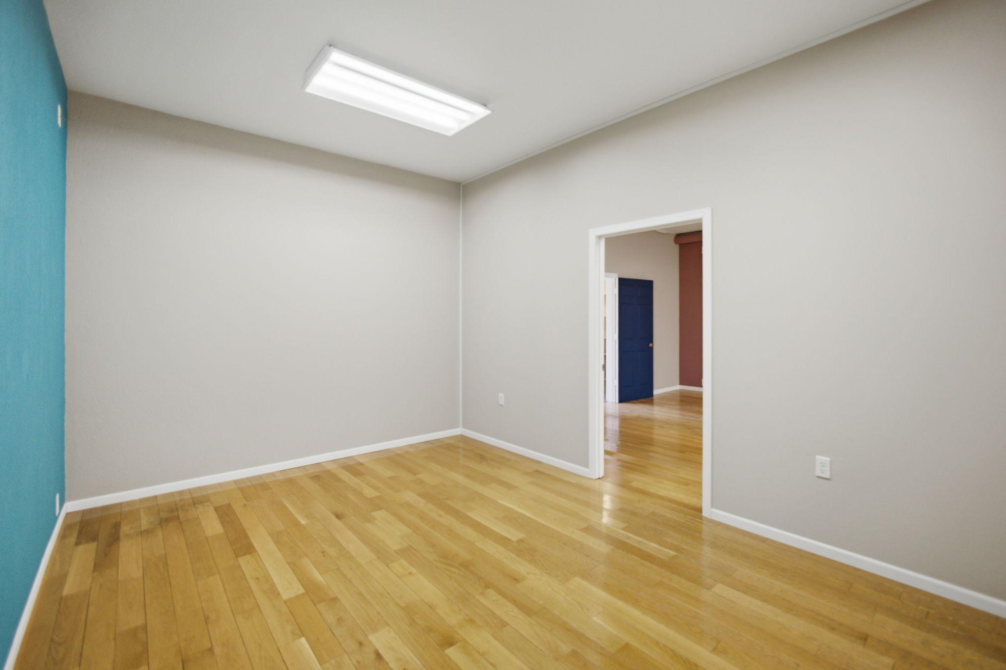 15-web-or-mls-22-2nd-ave-w.jpg