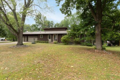 1121 River Heights Road, Menomonie, WI 54751