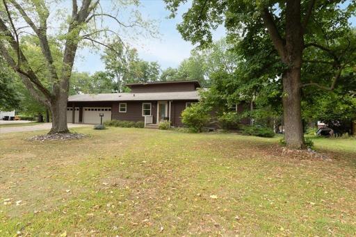 1121 River Heights Road, Menomonie, WI 54751