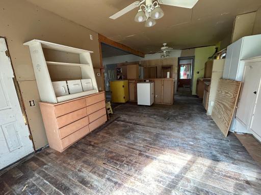 140 2nd Street NW, Blooming Prairie, MN 55917
