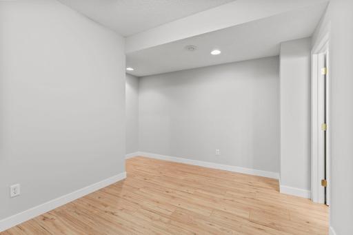 7242 205th Street W, Lakeville, MN 55044