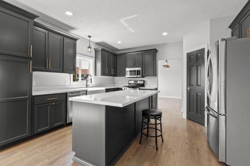 7242 205th Street W, Lakeville, MN 55044