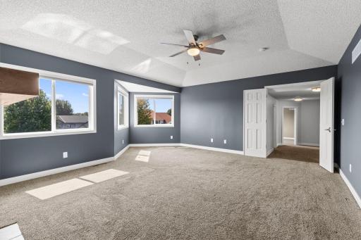 7242 205th Street W, Lakeville, MN 55044