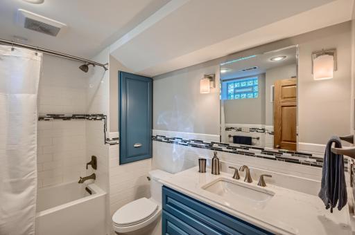 37 Lwr Lvl Common Bath Surround Tile, Heated Floors, LED Accent Lighting.jpg
