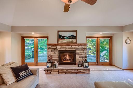 11 Great Room 3200 Frear Dr Mtka.jpg