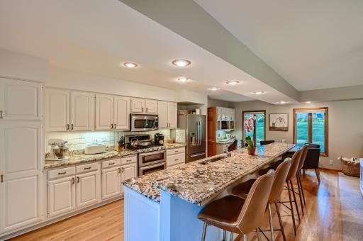 6 Kitchen 3200 Frear Dr Mtka.jpg