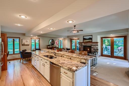5 Kitchen 3200 Frear Dr Mtka.jpg