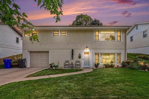 Front of Home - Twilight Image