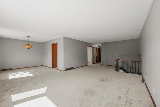 801 E 102nd Street, Bloomington, MN 55420