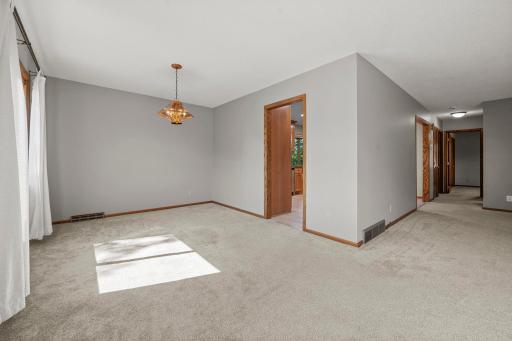 801 E 102nd Street, Bloomington, MN 55420