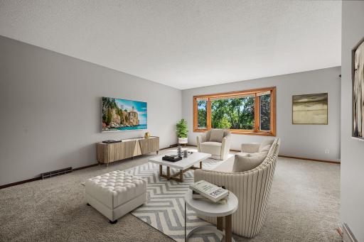 801 E 102nd Street, Bloomington, MN 55420