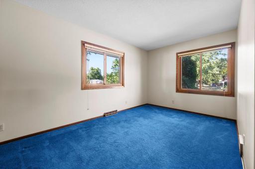 801 E 102nd Street, Bloomington, MN 55420