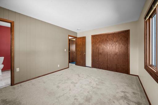 801 E 102nd Street, Bloomington, MN 55420