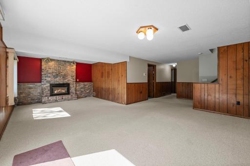 801 E 102nd Street, Bloomington, MN 55420