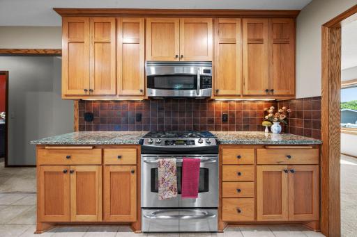 801 E 102nd Street, Bloomington, MN 55420